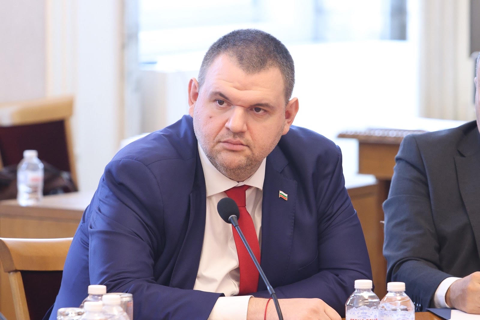 Делян Пеевски, председател на ПГ на ДПС : Денков има нужда от „батковците“ да го пазят. Оценката, че не се справи, я дадоха хората. Интересува ме единствено оценката на хората