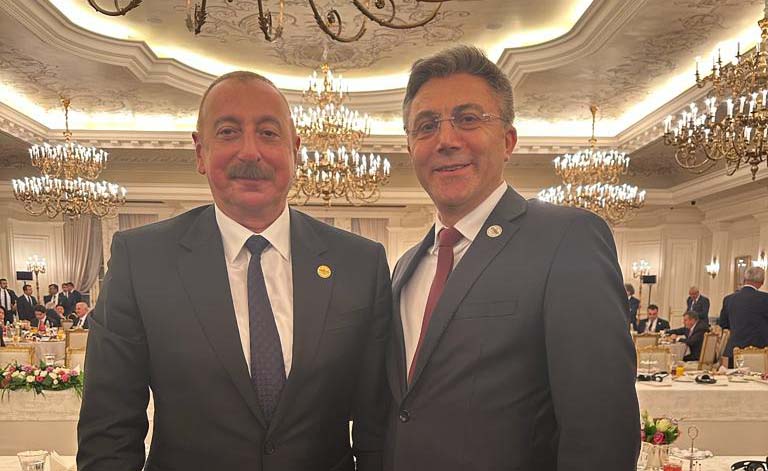Мустафа Карадайъ на среща с трима президенти
