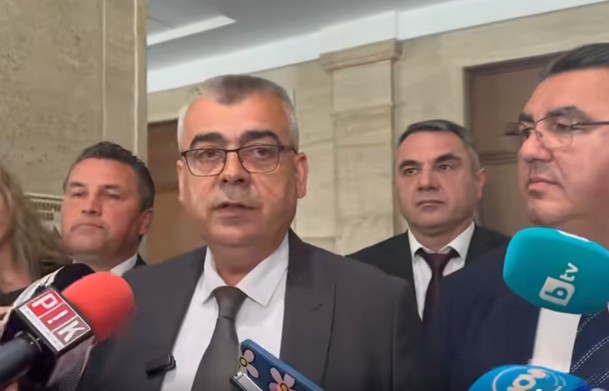 Садъков: За първи път в съвременната демократична история на България, опозиционните парламентарни групи целенасочено и систематично са изключени от участие в Постоянните делегация на НС