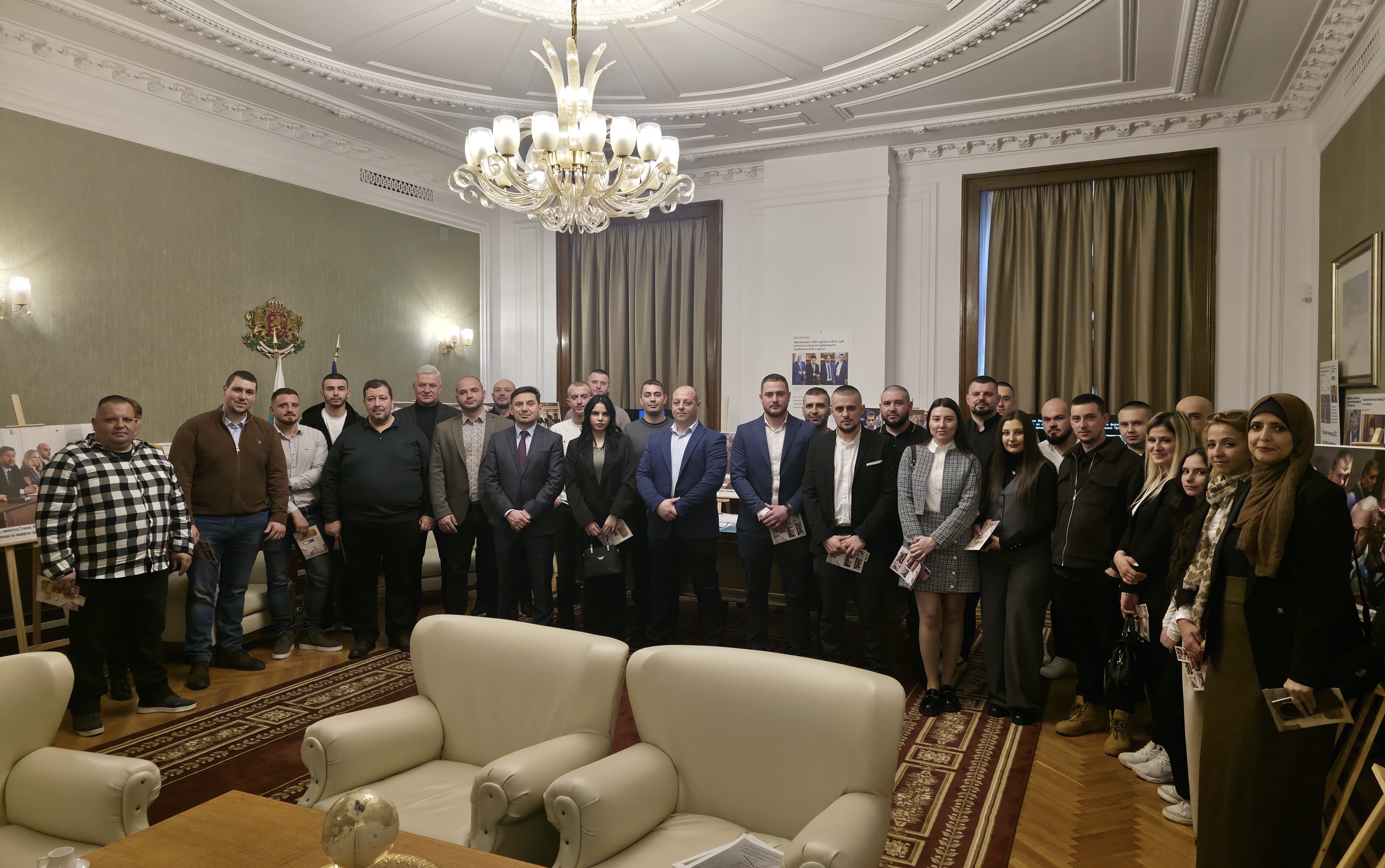 17941e95 f8bf 43f6 b53d 38dd319162d7