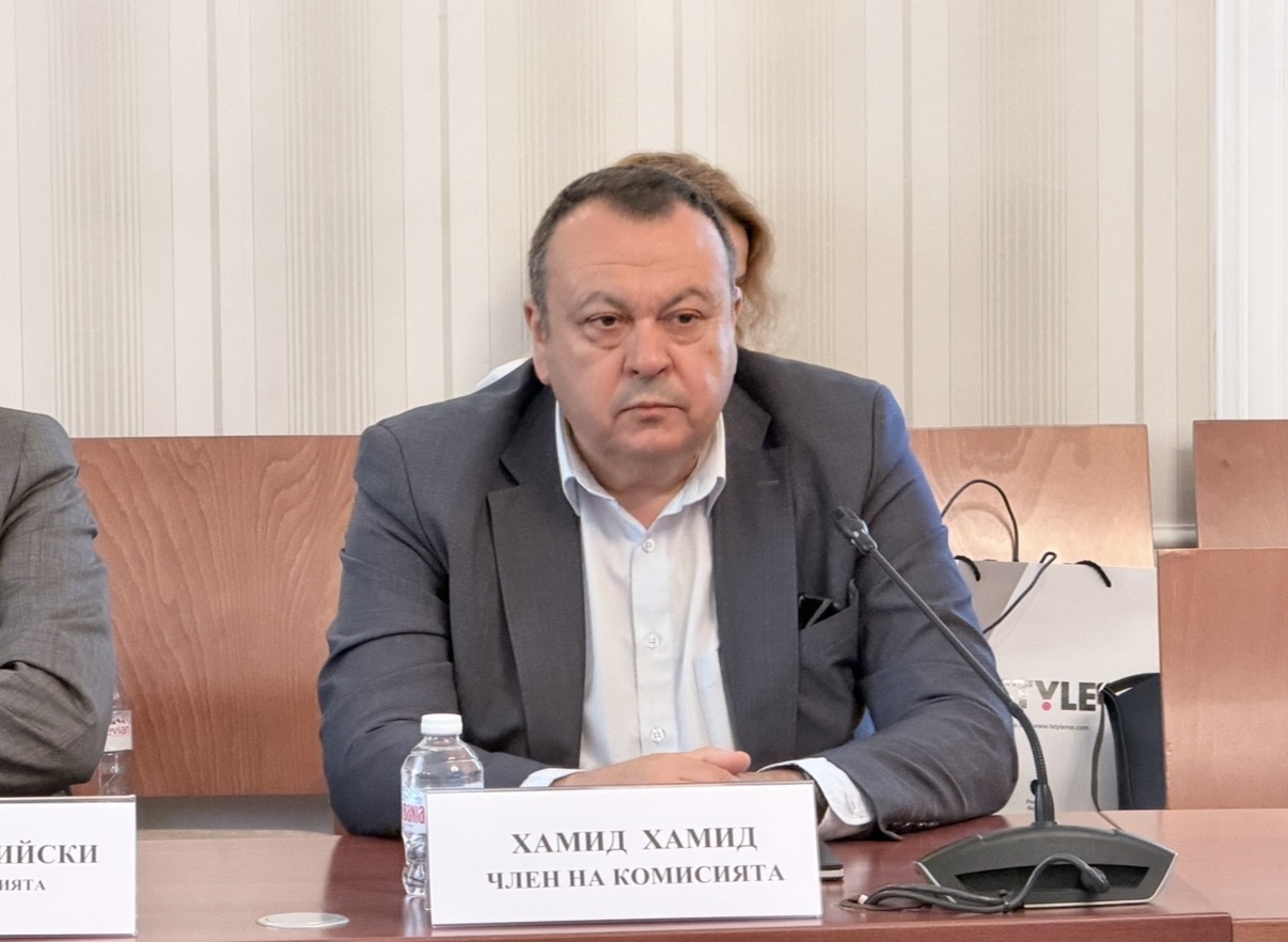 Хамид Хамид за бюджета пред Комисия по вътрешна сигурност : Не приемаме отпадането на автоматичния механизъм за полицаите и закриването на Комисията по досиетата. За всичко останало ще подкрепим бюджета. 