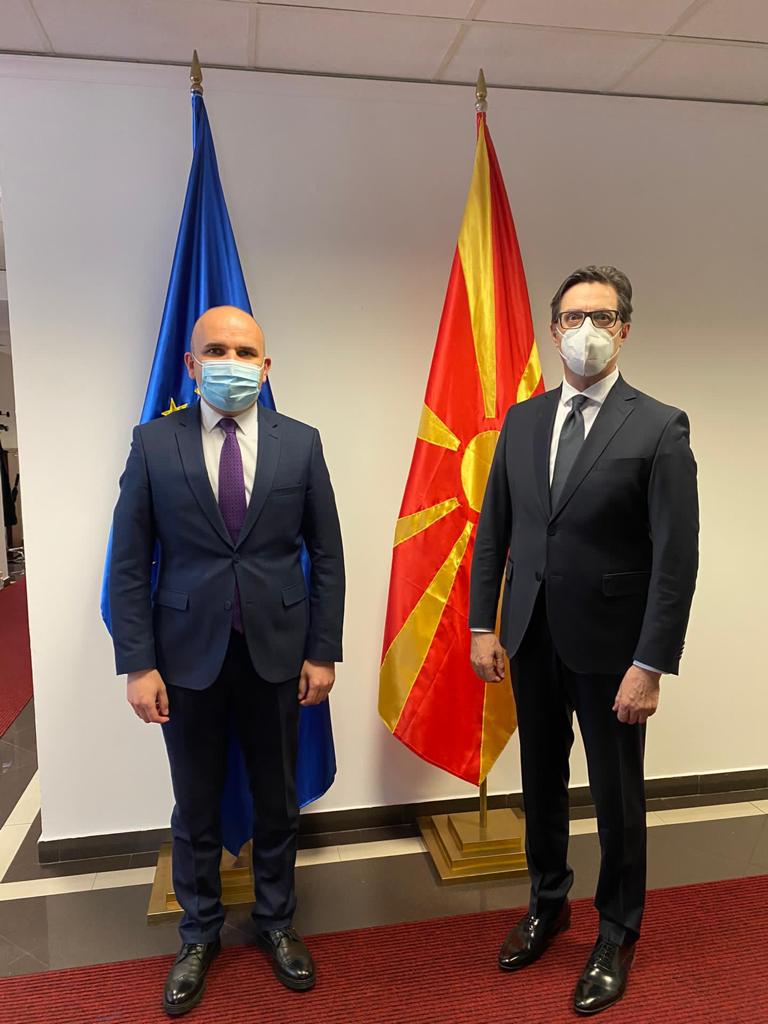 Кючюк и Пендаровски единодушни: Единственият път пред нашите две държави е да изграждаме приятелств
