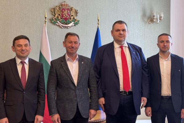 Делян Пеевски, лидер на ДПС и ПГ на ДПС-НОВО НАЧАЛО включи общините на ДПС Мадан и Кирково към стратегията “Ново начало за развитие на регионите”