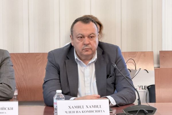 Хамид Хамид за бюджета пред Комисия по вътрешна сигурност : Не приемаме отпадането на автоматичния механизъм за полицаите и закриването на Комисията по досиетата. За всичко останало ще подкрепим бюджета. 