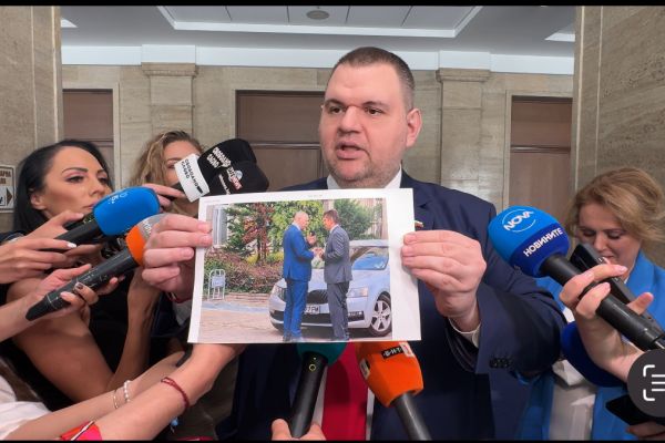Делян Пеевски, лидер на ДПС и ПГ на ДПС-НОВО НАЧАЛО разкри задкулисните схеми на Кирил Петков за Антикорупционната комисия
