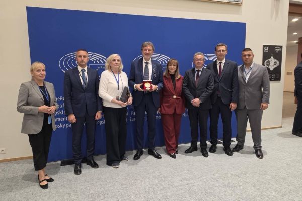 Делегацията на ДПС проведе среща с председателя на групата на Консерваторите и реформистите в Комитета на регионите в Брюксел