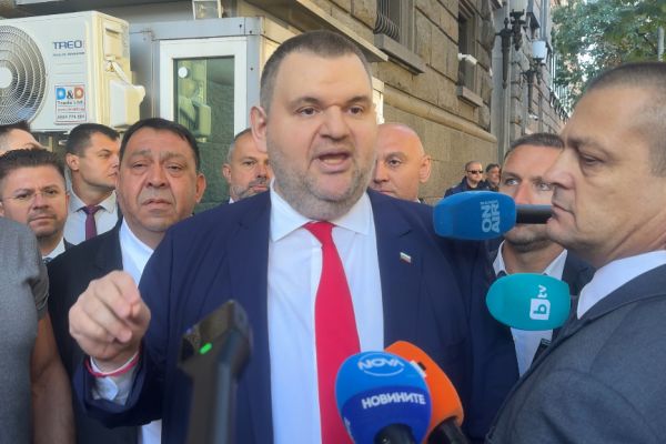 Делян Пеевски, лидер на ДПС и ПГ на ДПС-НОВО НАЧАЛО: Ще има държава с главно „Д“!