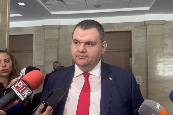 Делян Пеевски, лидер на ДПС и ПГ на ДПС-НОВО НАЧАЛО: Българските граждани трябва да видят как се харчат парите! Ако лидерите с обвинения подадат оставка, санкциите не се прилагат срещу партиите