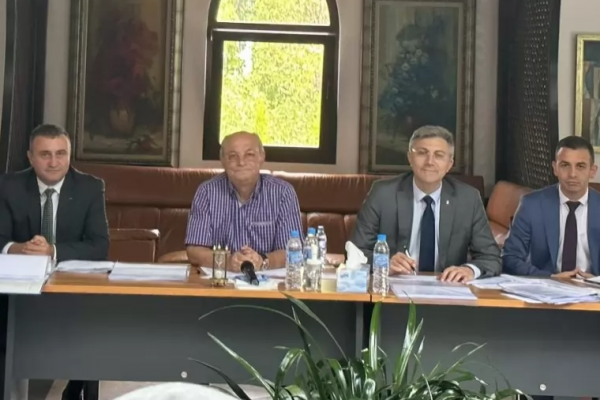 Уникален партиен процес! Доган и ръководството на ДПС препитват кандидат-кметовете