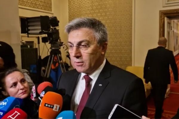 Мустафа Карадайъ: Свидетели сме на тотален разпад на държавата. Пълзящ фашизъм, ние няма да бъдем съучастници в този процес!