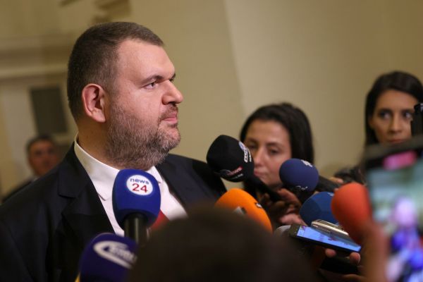 Делян Пеевски: Всички признават стабилизиращата роля на ДПС. Поздравявам правителството за разумните решения със зърнопроизводителите