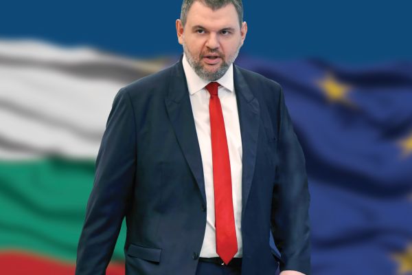 Делян Пеевски, лидер на ДПС и ПГ на ДПС - НОВО НАЧАЛО:  Да сме единни, с грижа за хората! Честит Курбан Байрам!