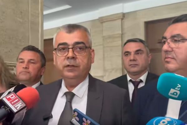 Садъков: За първи път в съвременната демократична история на България, опозиционните парламентарни групи целенасочено и систематично са изключени от участие в Постоянните делегация на НС