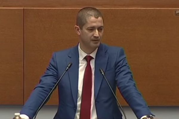 Въпрос от Павлин Кръстев по време на изслушване относно спешни мерки на очаквана криза с питейното водоснабдяване във връзка с ниските количества на валежите и във връзка с прогнози за суши през 2025 година