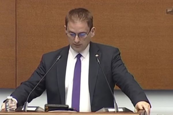 Въпрос от Севим Али по време на изслушване относно спешни мерки на очаквана криза с питейното водоснабдяване във връзка с ниските количества на валежите и във връзка с прогнози за суши през 2025 година